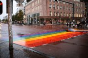 El homosexualismo político se ha convertido en un discurso institucional que se impone en el ámbito público como ideología oficial de obligado seguimiento.
