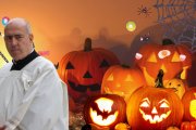 El exorcista y sacerdote de Juárez (México), Eduardo Hayen Cuarón, advierte de los peligros de Halloween.