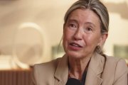 María Calvo Charro ofrece una visión muy realista y profunda del impacto de padre y madre sobre los hijos.