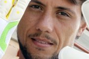 Diego Alves y sus guantes con la Virgen de Aparecida