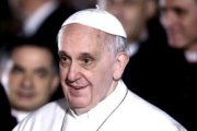 El Papa Francisco es popular también en la muy descristianizada Francia