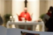 El Papa Francisco explica las Escrituras cada mañana en la misa de Casa Santa Marta