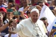El Papa Francisco ha recibido a los peregrinos que acuden a las catequesis de los miércoles en la Plaza San Pedro
