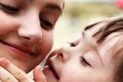 Los niños con trisomía 21 dan amor y agradecen el amor recibido tanto o más que los demás.