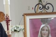 Este sacerdote bautizará a su madre justo 22 años después de haber recibido él bautismo ya de adulto