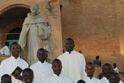 El seminario de Katigondo tiene casi 250 seminaristas... pero necesita ayuda para formarlos