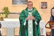 El padre Scalese, en la iglesia de la misión que regenta en Afganistán.