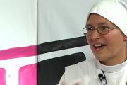 La religiosa Anna Riordan es ahora sierva del Hogar de la Madre y vive en España