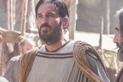 Jim Caviezel, interpretando a san Lucas, discípulo de San Pablo / Affirm Films
