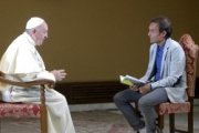 El Papa Francisco con el padre Marco Pozza en TV2000 hablan del Padrenuestro y el mal