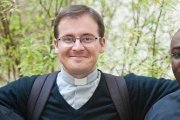 La campaña de oración organizada por la Fundación CARF pretende apoyar a los sacerdotes en su difícil misión