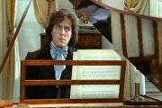 Hugh Grant interpretó a Chopin en «Impromptu» (1991), de James Lapine, que centra su argumento en la relación que mantuvo con George Sand (Judy Davies).