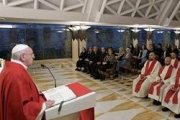El Papa centró su homilía en la acción del demonio en el mundo