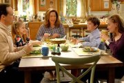 Una escena de «American Housewife», una sitcom de la ABC sobre la vida de un ama de casa moderna.