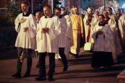 El obispo auxiliar de Minsk, con feligreses, otros obispos, clero y el Santísimo en las calles, pidiendo paz y justicia para Bielorrusia