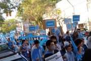 Marcha provida en Argentina para animar a los senadores a votar contra la ley del aborto