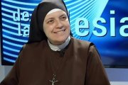 La madre Olga María del Redentor es, además de fundadora de las Carmelias Samaritanas, la priora más joven de España.