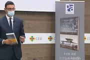 Pedro Jesús Rodríguez-Rabadán, durante la presentación este miércoles en Madrid de «Huellas de una tormenta». Foto: Telemadrid.