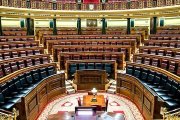 Divorcio, aborto, educación, ideología de género, eutanasia... Sucesivas leyes que han ido asestando golpes letales a la ley natural hasta desfigurar todo orden social posible. Foto: Congreso de los Diputados español.