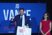 J.D. Vance y su esposa celebran este martes su victoria en las primarias republicanas para un escaño por Ohio en el Senado. Unas elecciones que han adquirido dimensión nacional porque servían de test real al tirón electoral que mantiene Donald Trump.