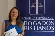 Polonia Castellanos, presidenta de Abogados Cristianos, tras la victoria frente a la diputación de Valladolid: la sentencia "tiene mucha importancia" de cara al fin "de los chiringuitos".