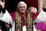 La elección de Benedicto XVI fue recibida por espanto por los enemigos internos y externos de la Iglesia, recuerda Joseph Pearce.