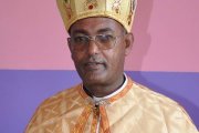 Tesfaselassie medhin es el eparca -obispo católico oriental- de Adigrat, en Tigray, zona en guerra