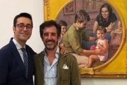 Tras décadas en el taller, el pintor José María Méndez (derecha) lo abandona para dedicarse por entero a la fe y la oración.