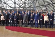 La falta de respeto a la ley y a los demás hace intolerables los privilegios auto-arrogados, lo que exaspera a la sociedad y deteriora la convivencia. Foto (contextual): cumbre de líderes de la Unión Europea.