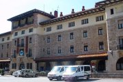 Museo de Covadonga, instalado en el antiguo Hostal Favila, construido entre 1920 y 1931. Foto: Viquipèdia.
