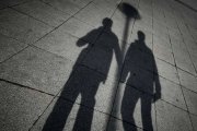 ¿Cómo se le va a poder explicar a los jóvenes que está mal algo que se bendice en las iglesias? Foto (contextual): Robert V. Ruggiero / Unsplash.