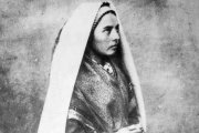Santa Bernadette tenía 14 años cuando la Virgen se le apareció en Lourdes, y falleció cuando tan sólo tenía 35.