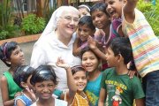 "No somos una ONG que sale al paso de las necesidades, somos la parte de la Iglesia que ayuda a que el Santo Padre cumpla su obligación misionera", ha afirmado José María Calderón, director de OMP (foto: sor Primi, misionera en India).