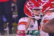 Harrison Butker, tras anotar, a ocho segundos del final, el gol de campo que otorgó a los Kansas City Chiefs la Super Bowl disputada en 2023.