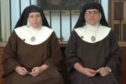 Dos de las exmonjas de Belorado en su aparición en el programa de TV Código 10 de Mediaset