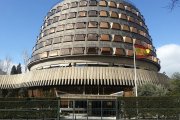 La Pontificia, Real y Venerable Esclavitud del Santísimo Cristo de La Laguna, asociación religiosa que se constituyó como asociación de 'caballeros', no siendo posible la incorporación de mujeres al seguir exigiendo el artículo 1 de sus estatutos.