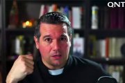 El padre Javier Olivera Ravasi es muy conocido por sus intervenciones evangelizadoras a través de su canal de Youtube QNTLC (Que No Te La Cuenten).