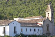 El monasterio del Santo Espíritu lleva desde el siglo XV en la localidad valenciana de Gilet.