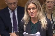 Kim Leadbeater, con gran proyección en el Partido Laborista de Keir Starmer por su radicalismo, es la parlamentaria que ha introducido la ley del suicidio asistido en Inglaterra y Gales.