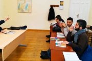 El obispo de Astorga, Jesús Fernández, anuncia la reubicación del seminario mayor al Teologado de Ávila (En la imagen, cuatro seminaristas de Astorga, obtenida del clip "Un dia en el seminario de Astorga").