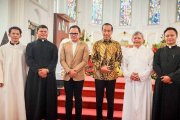 Joko Widodo, presidente de Indonesia, visitó la catedral de Bogor para felicitar la Navidad de 2022 a los cristianos