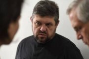 Tijón Kulbaka es un sacerdote católico de rito bizantino que reza un exorcismo por Putin
