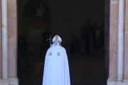 La posibilidad de renuncia al papado por Francisco se plantea desde el mismo caso precedente de Benedicto XVI.