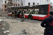 Nadie ha sobrevivido en este autobús de Sumy, misiles rusos causaron una matanza de civiles en Domingo de Ramos en el centro de la ciudad
