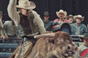 'El último rodeo': el camino de redención de un hombre dispuesto a repetir una hazaña imposible.