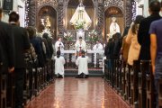 No podemos ser verdaderos cristianos si no participamos en la misa dominical. No es verdadera vida la que no se vive por Dios y para Dios.