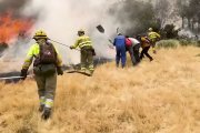 Vecinos de la localidad gallega de Larouco aseguran que los jóvenes de las parroquias han sido "los primeros" en salir a ayudar. Otros medios hablan de "un ejército de jóvenes" ejemplares.