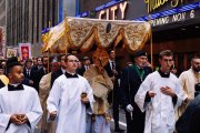 Un instante de la procesión eucarística del Instituto Napa, en Nueva York, el pasado 14 de octubre.