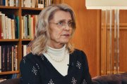 La finlandesa Päivi Räsänen (n. 1959), diputada y ex ministra del Interior (2011-2015), vive desde 2019 un calvario de procesos por 'delito de odio' por citar la Biblia.