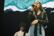 Los conciertos de Hakuna atraen a muchos jóvenes, y, de hecho, a familias enteras